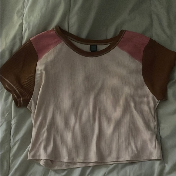 Colorblock Ribbed T-Shirt - Picture 1 of 3